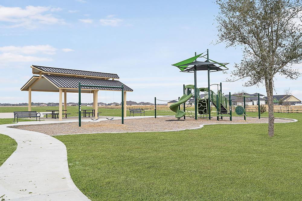 Lakeview Playground & Pavilion