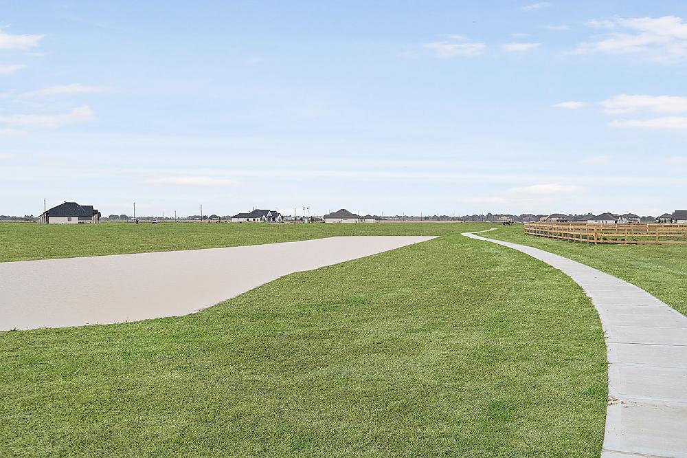 Lakeview Trails & Lake