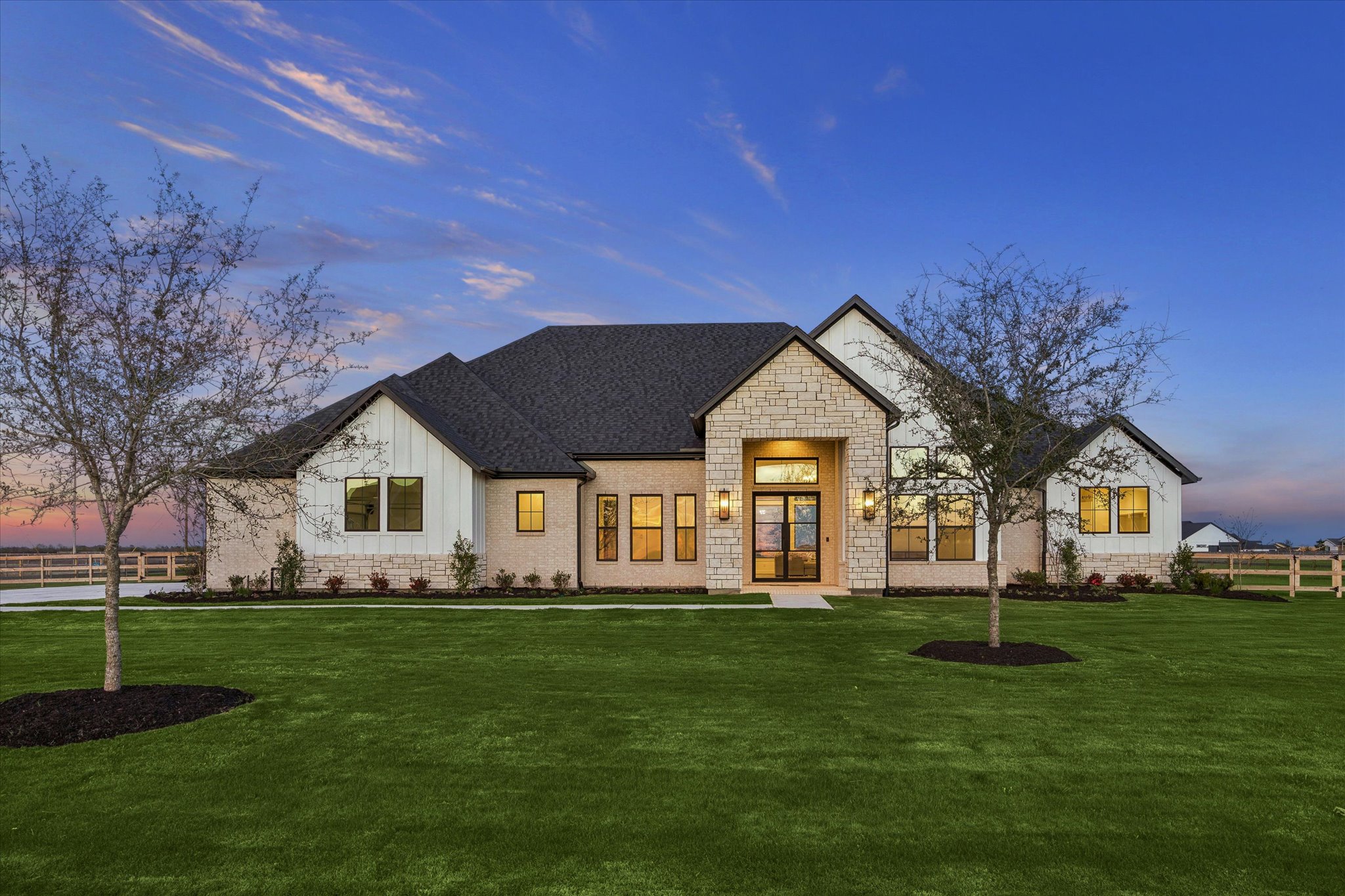 Jamestown Estate Homes in Lakeview